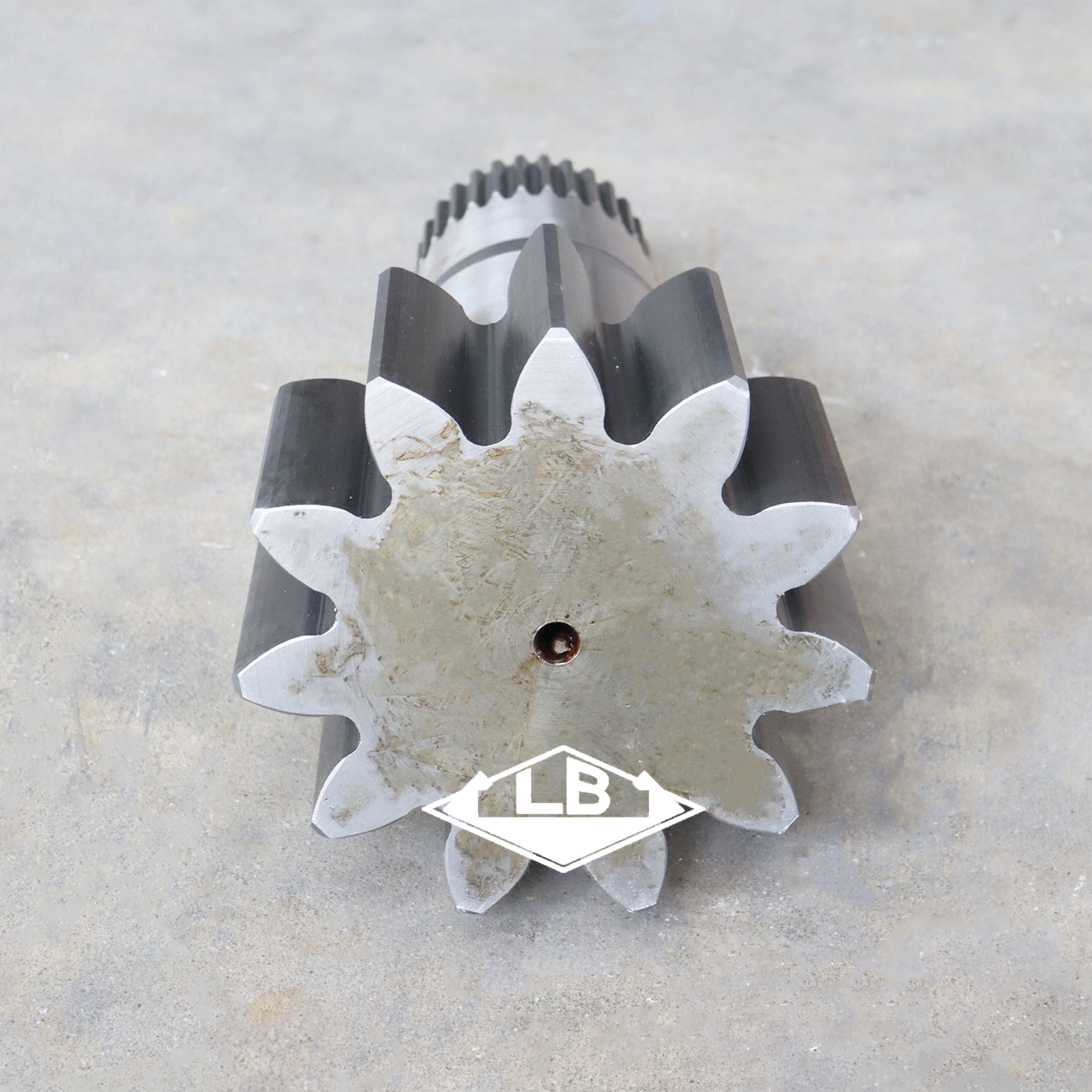 SK250-8 SK230-6 SK485-8 Eje de giro LQ32W01038P1 Piñón de oscilación Eje de excavación Kobelco Partes