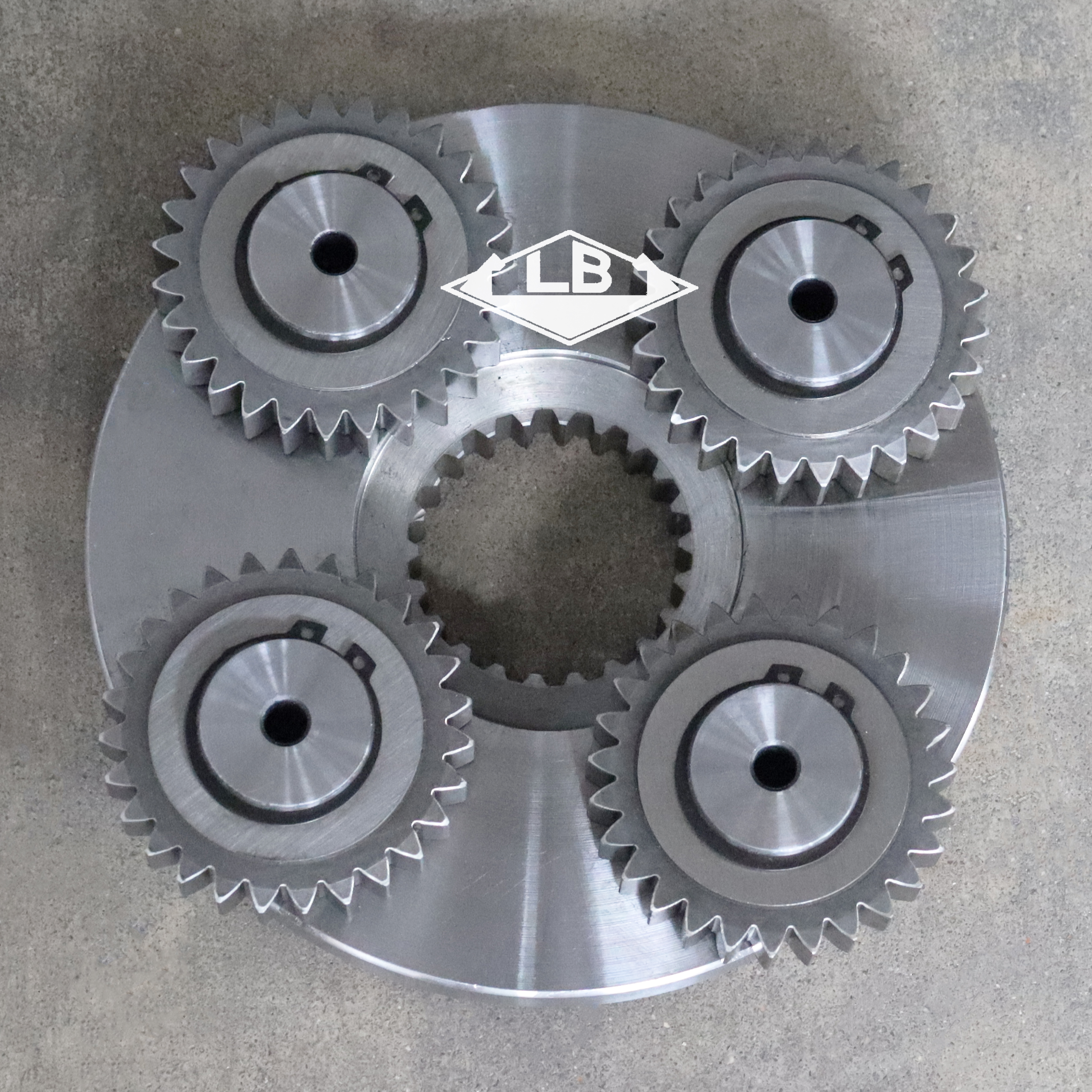 DX225 CONSEJO DE CORRISTA 1st K9008337 100502-00022 Piezas de repuesto de la caja de cambios de swing para excavadoras Doosan