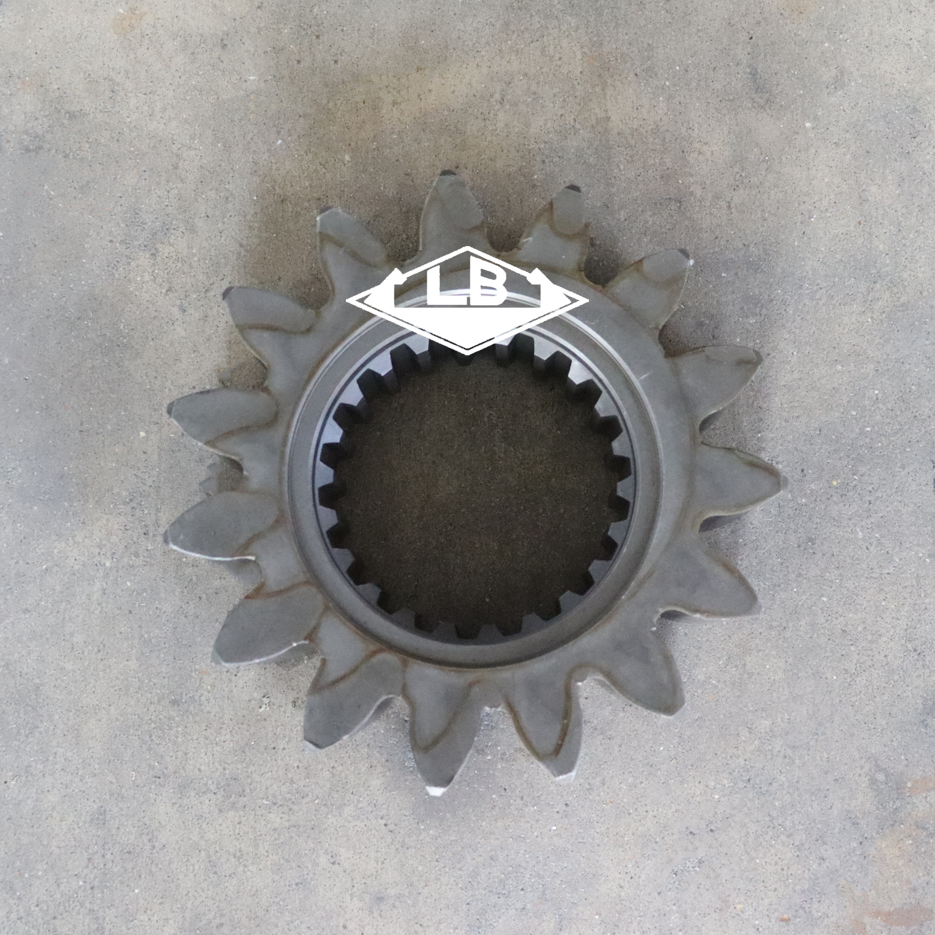 R290LC-9 R300-9 R305-9 Piñón de columpio XKAQ-00629 Piezas de repuesto para Hyundai Excavator
