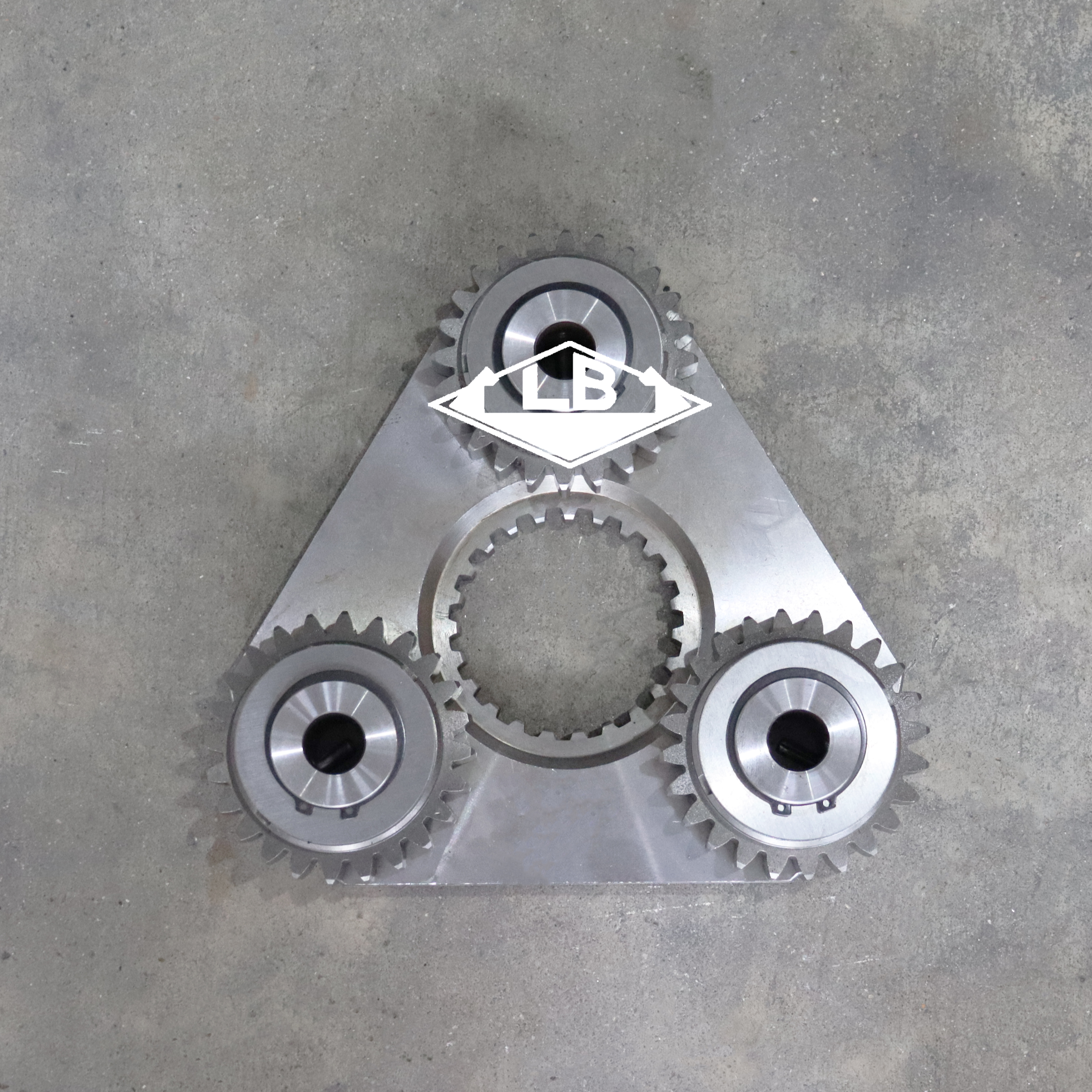 DX340 1er Carrier Assy 1.230-00012 Piezas de la caja de cambios de viaje Se aplica para Doosan Excavator